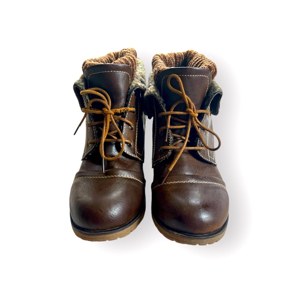 Women’s Moda Chic Size 11 Combat Style Lace- Up Ankle Booties - Brown